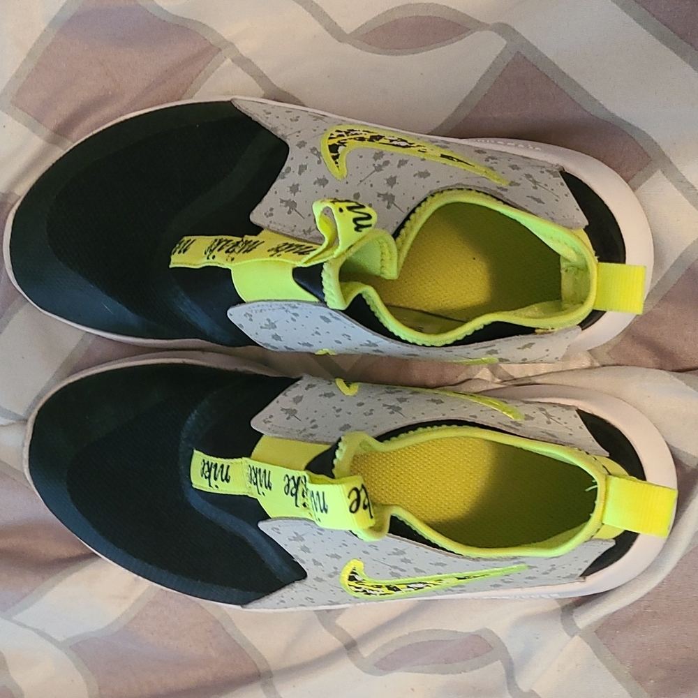 Nike shoes